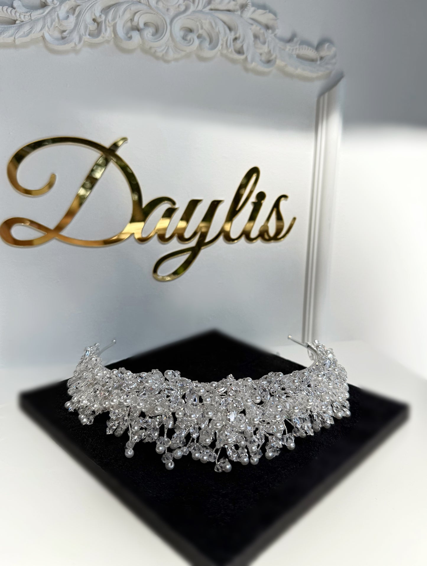 Coronita mireasa Luxury cu cristale si perle Isabella - Daylis