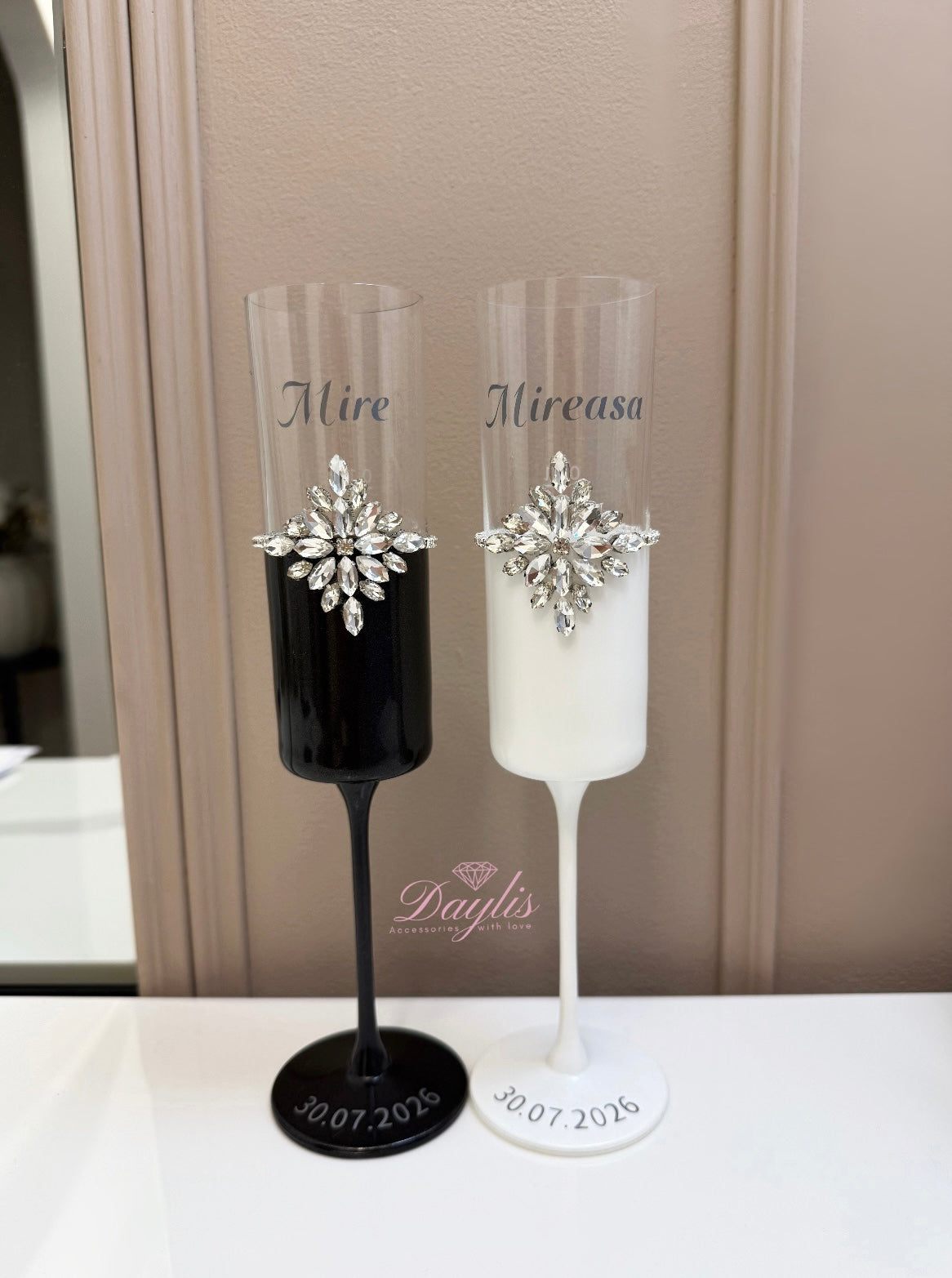 Set pahare de șampanie – cristale strălucitoare | Personalizate - Daylis