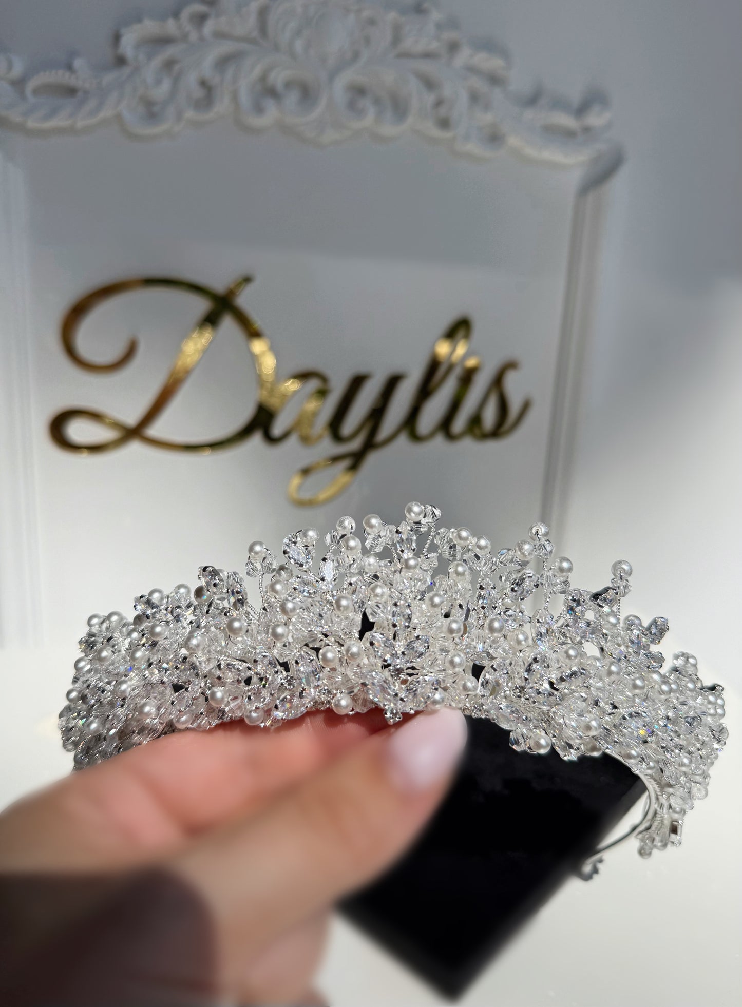 Coronita mireasa Luxury cu cristale si perle Isabella - Daylis