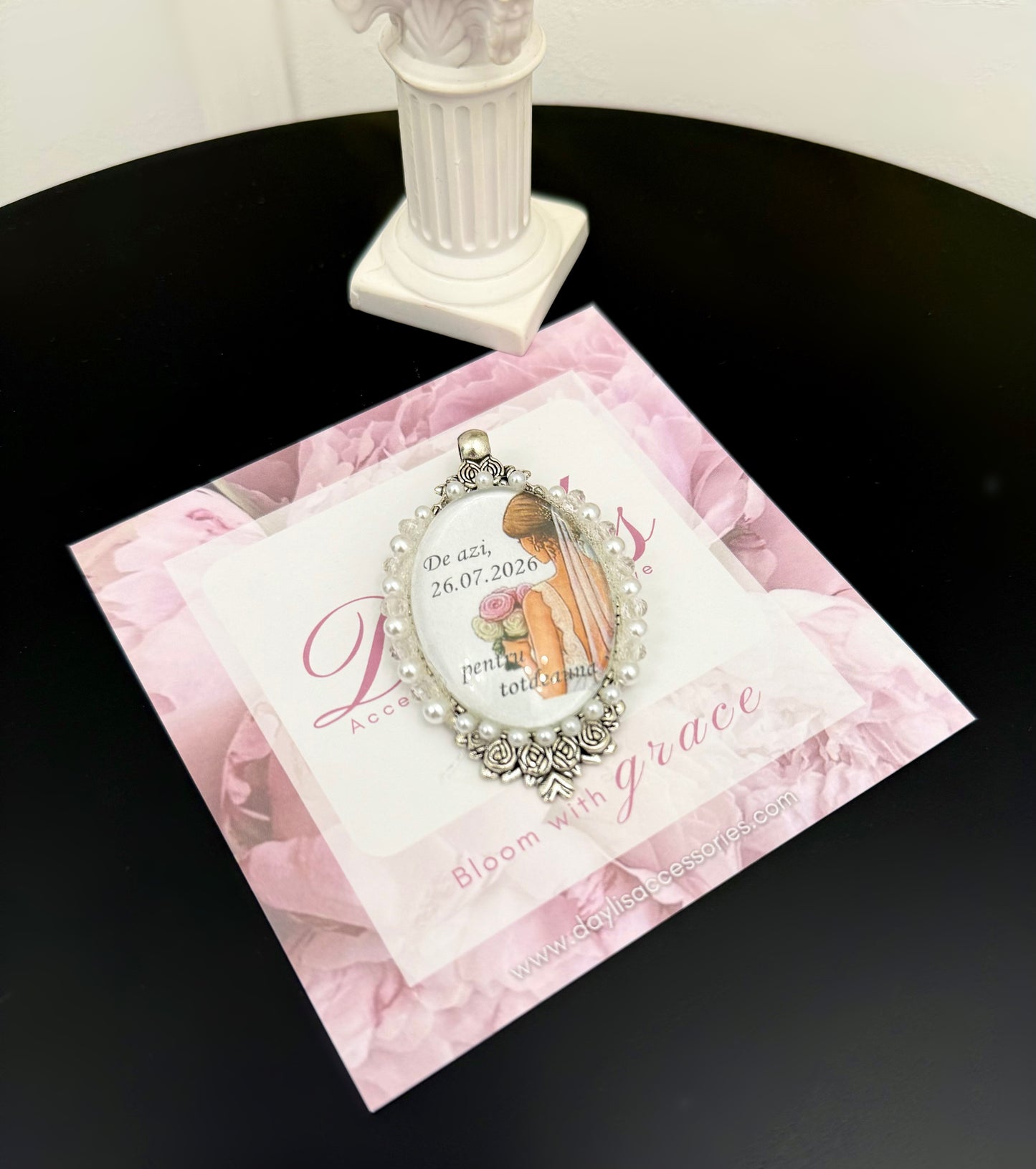Brosa buchet Image Daylis
